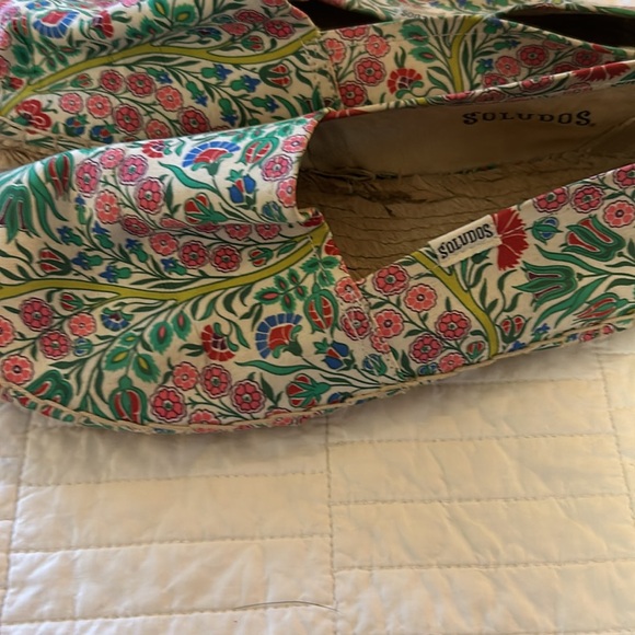 Liberty Print Soludos sz. 9 - Picture 2 of 4